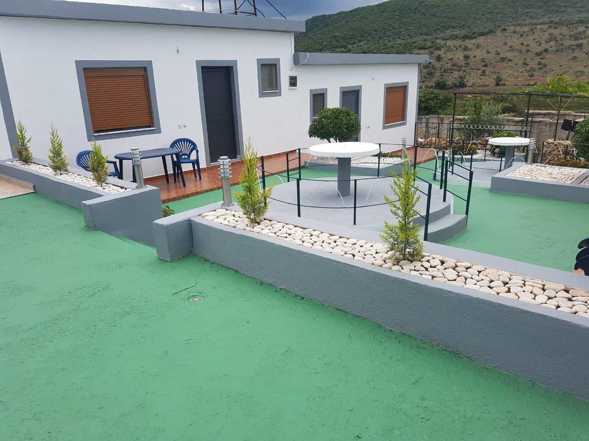Petrit Guesthouse クサミル エクステリア 写真